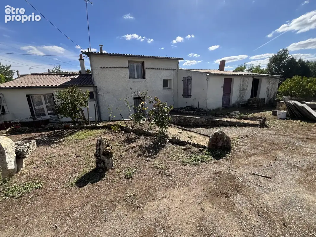 Photo Maison à Saint-Varent au prix de 45 900€