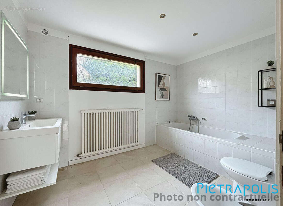 Appartement à DIVONNE-LES-BAINS