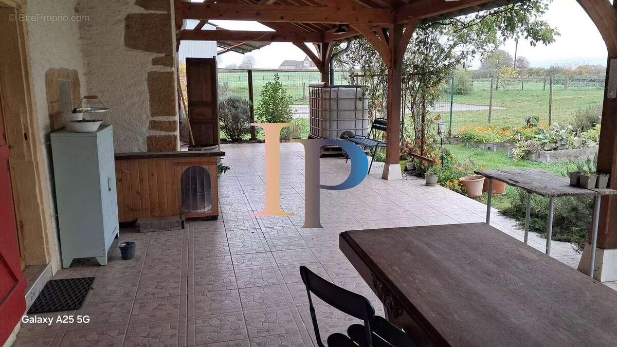 Maison à PARAY-LE-MONIAL