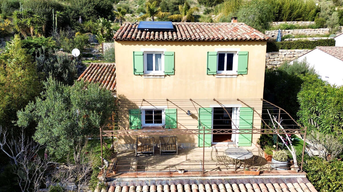 Maison à PLAN-DE-LA-TOUR