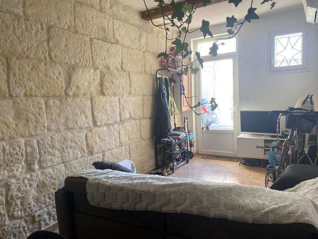 Maison à BELLEGARDE