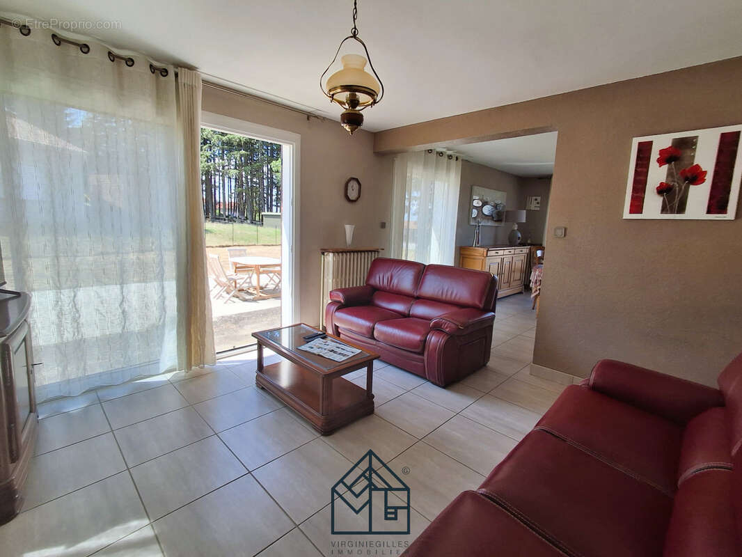Charmante villa à la vue dégagée - photo 2