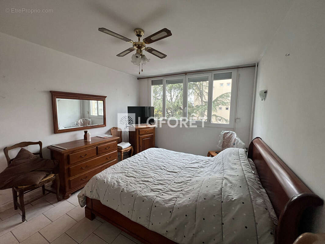 Appartement à SALON-DE-PROVENCE