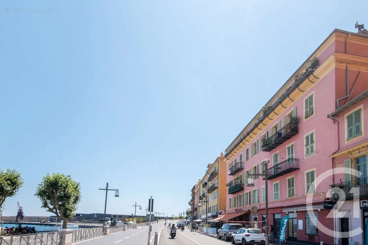 Appartement 80 m² à Nice  - photo 19