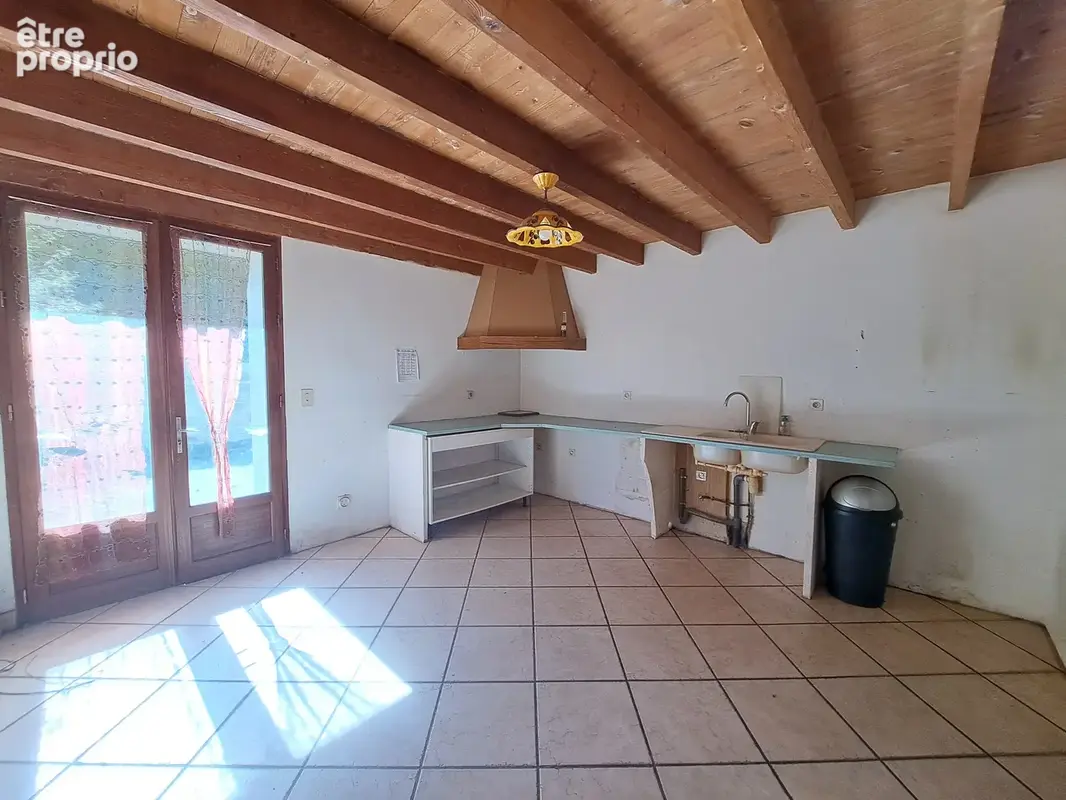 Maison 7 pièces 156 m² à vendre à Barret (16300) - photo 4