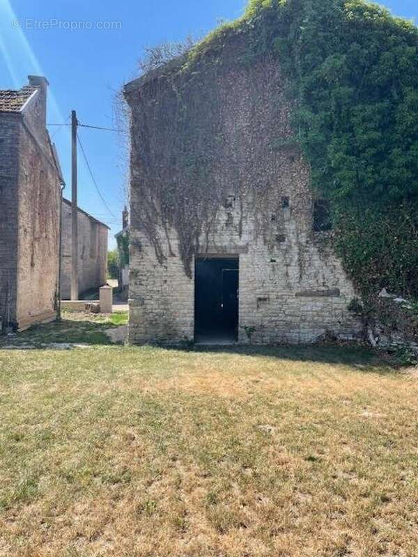 Maison 54 m² à Gommeville  - photo 8