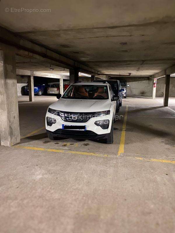 Parking à CHARTRES