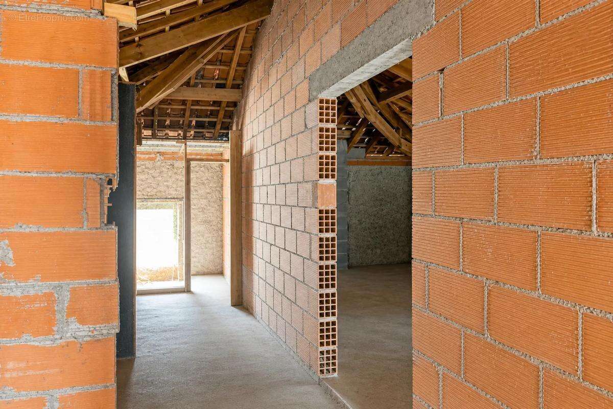 Maison de maître de 222m² à Pergain-Taillac - photo 5