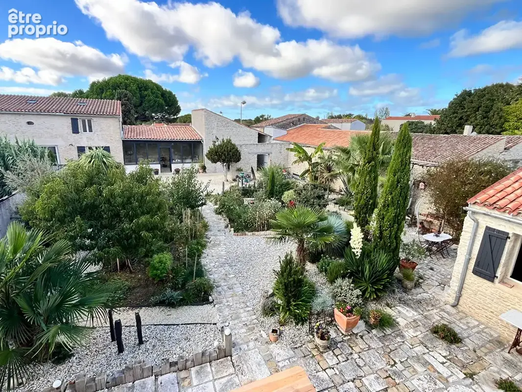 Maison de maître 300 m² 9 pièces Saint Georges d Oleron - photo 1