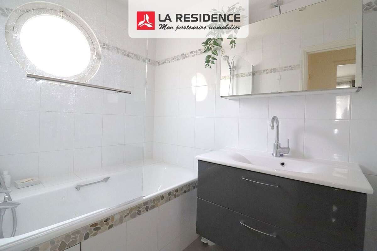 Appartement à VERSAILLES