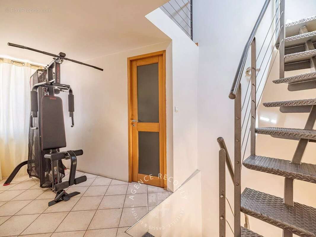 Maison à MARSEILLE-7E
