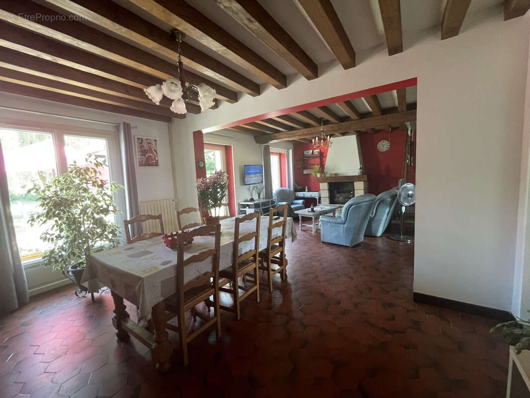 Maison à LE MELE-SUR-SARTHE