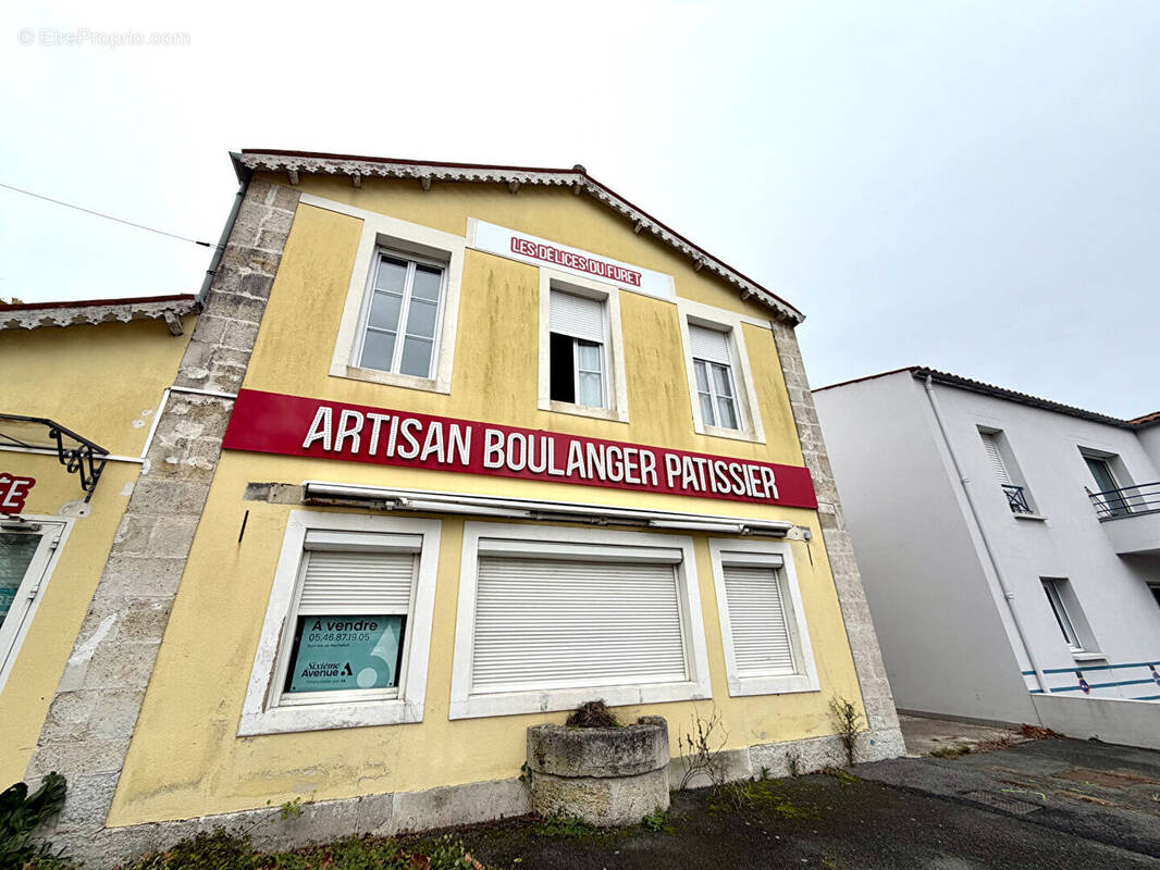 Commerce à ROCHEFORT