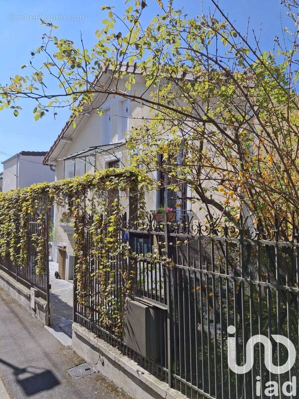 Photo 1 - Maison à COLOMBES