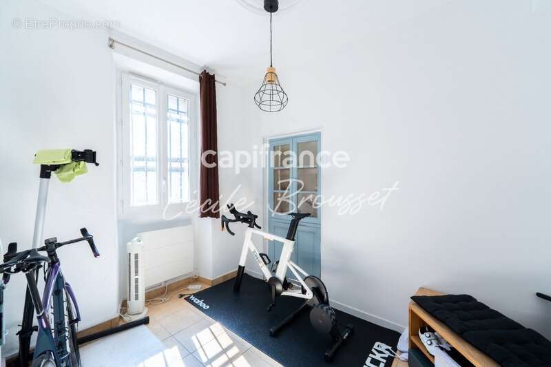 Maison à SAINT-LAURENT-DE-CERDANS