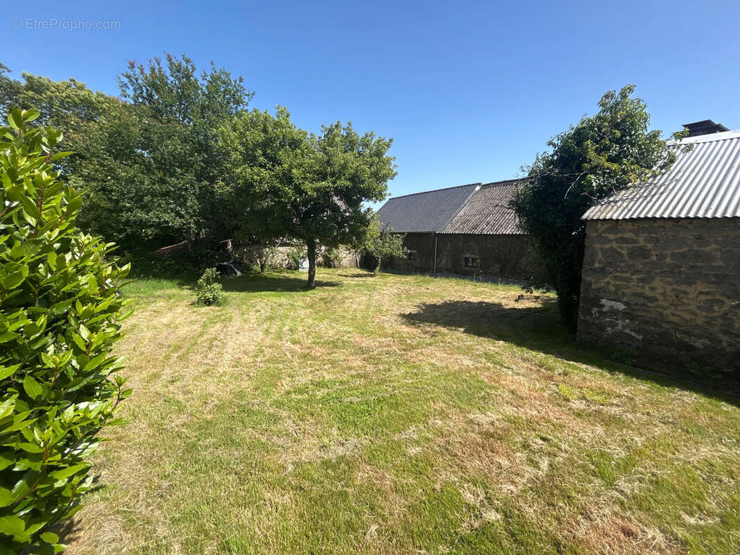 Maison de village avec dépendances - photo 13