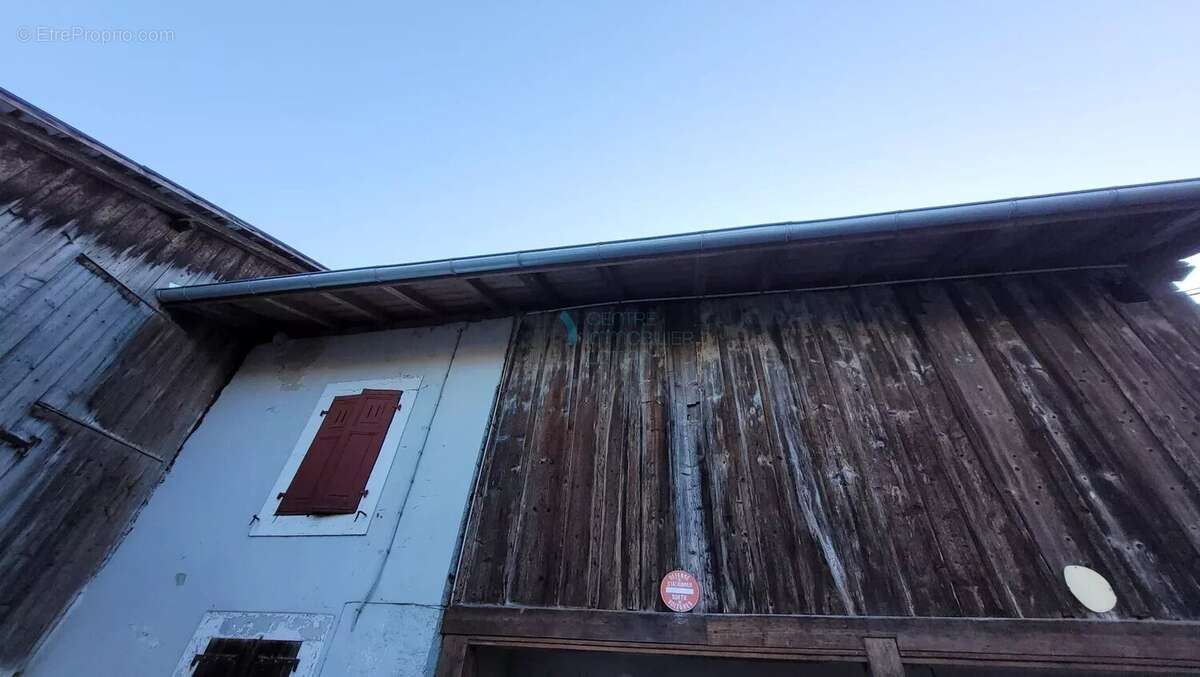 Maison à CHATILLON-SUR-CLUSES