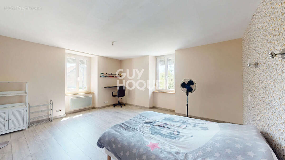 Maison à PORT-SUR-SAONE