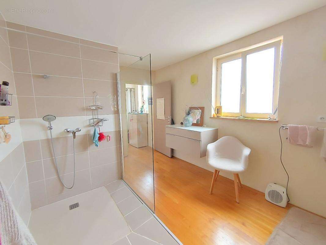 Maison à LA CRESSE