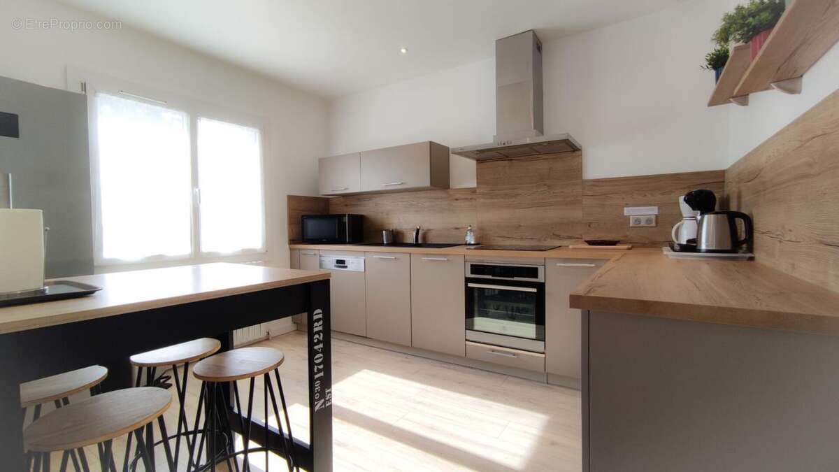 Maison à LA LONDE-LES-MAURES