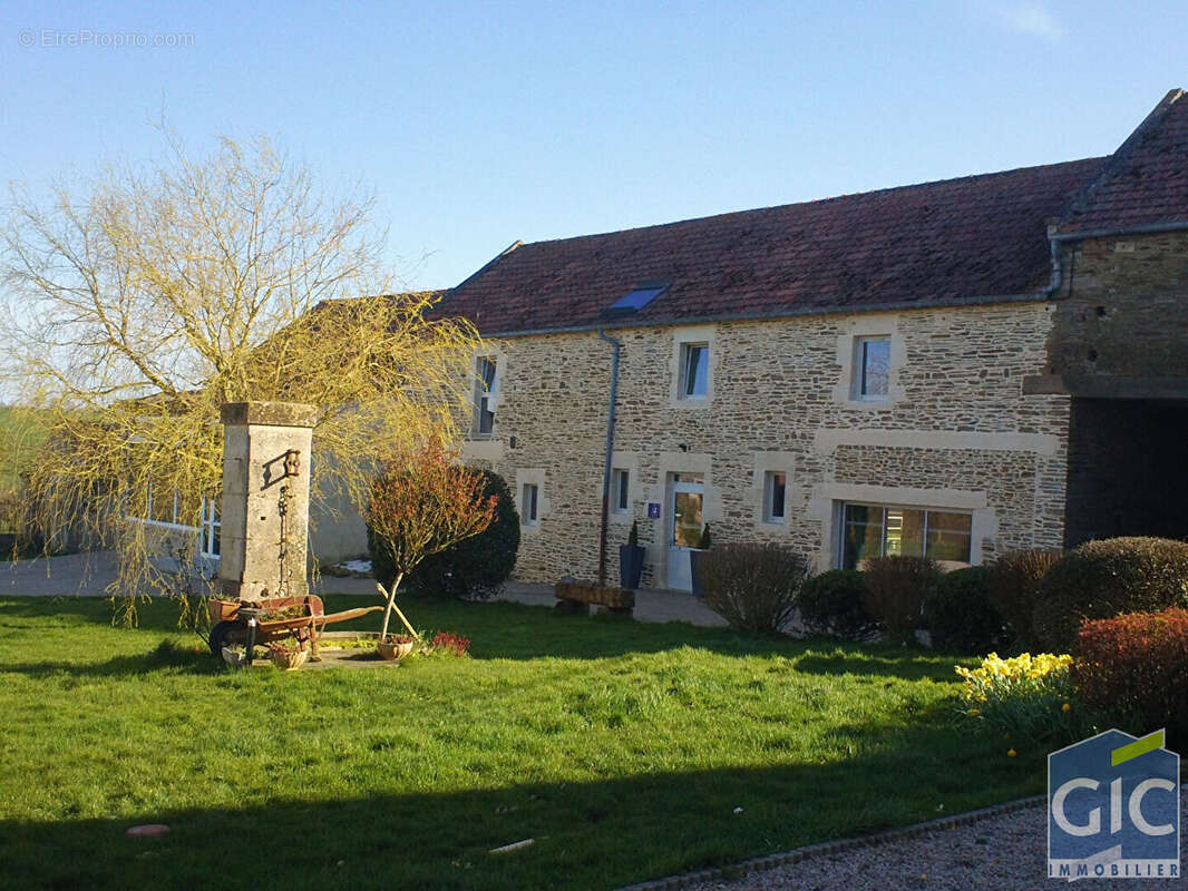 Maison à BANNEVILLE-SUR-AJON
