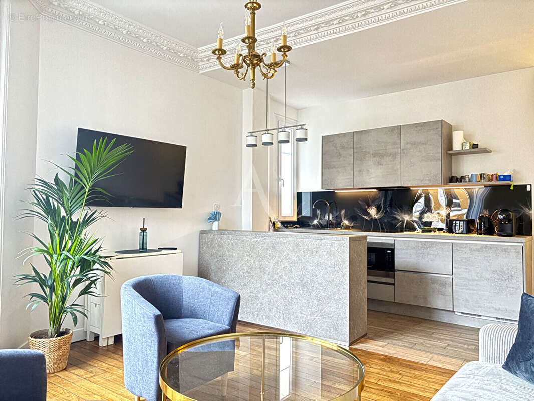 Appartement à IVRY-SUR-SEINE