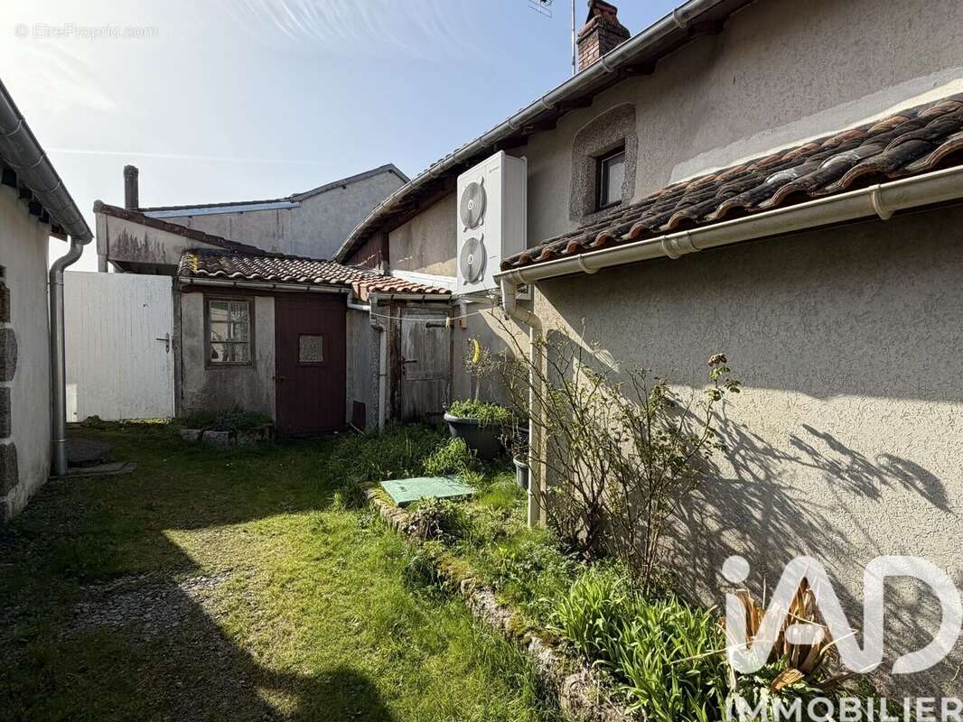 Maison 120 m² à Vernoux-En-Gatine  - photo 3