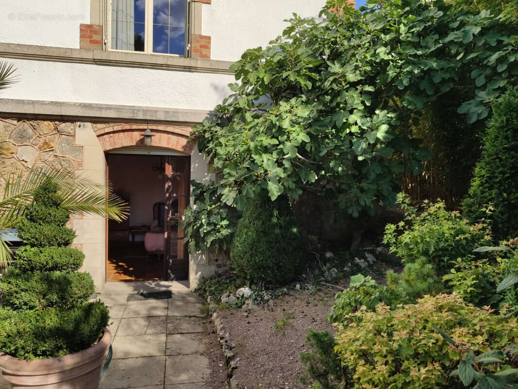 Maison à REVIGNY-SUR-ORNAIN