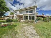 Photo 1 - Maison à SAINT-JULIEN-LES-ROSIERS