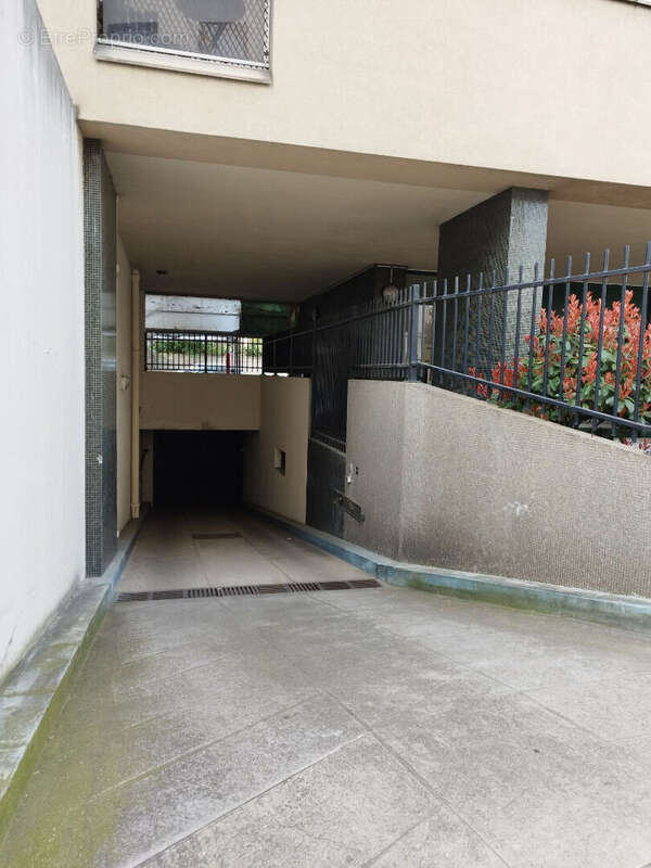 Parking à ASNIERES-SUR-SEINE