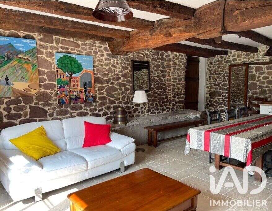 Maison 394 m² à Saint-Etienne-De-Baigorry  - photo 6