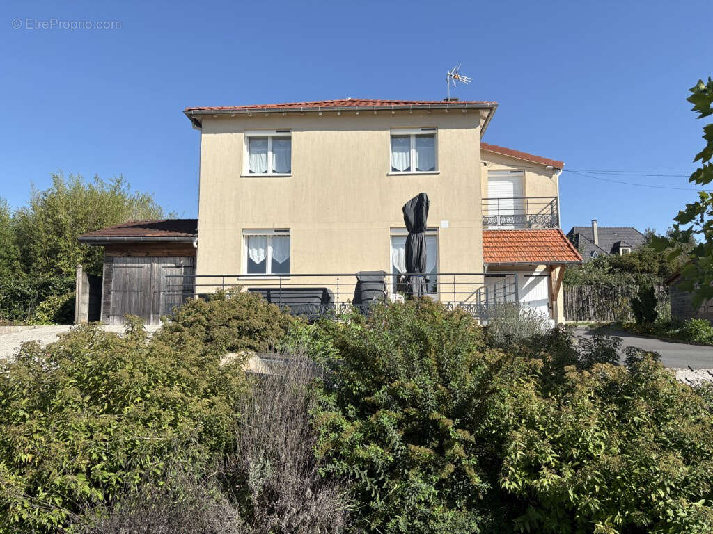 Maison à JUILLAC