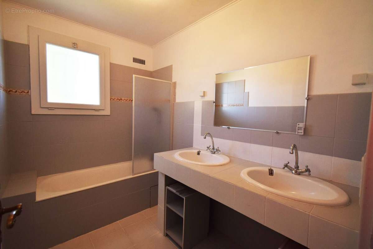 Maison à CASTELNAU-LE-LEZ