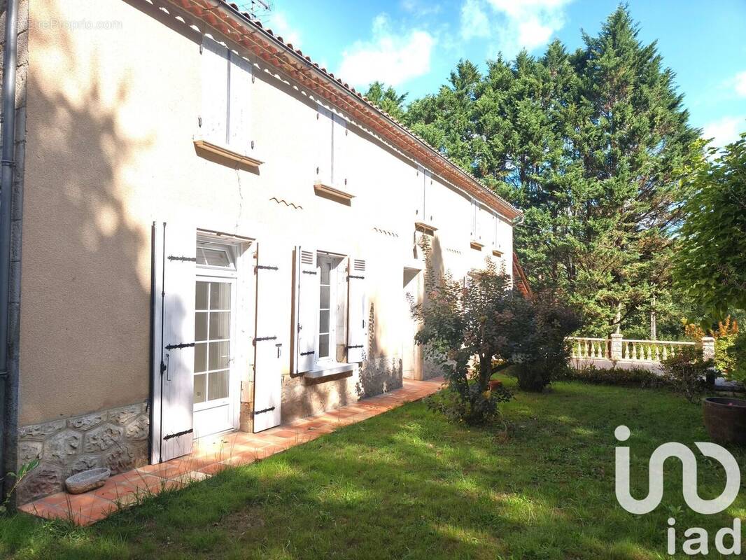 Photo 1 - Maison à CHEPNIERS