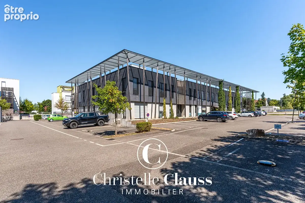 OBERNAI - Local professionnel  191 M² - 6 bureaux/salles -12  parkings - photo 2