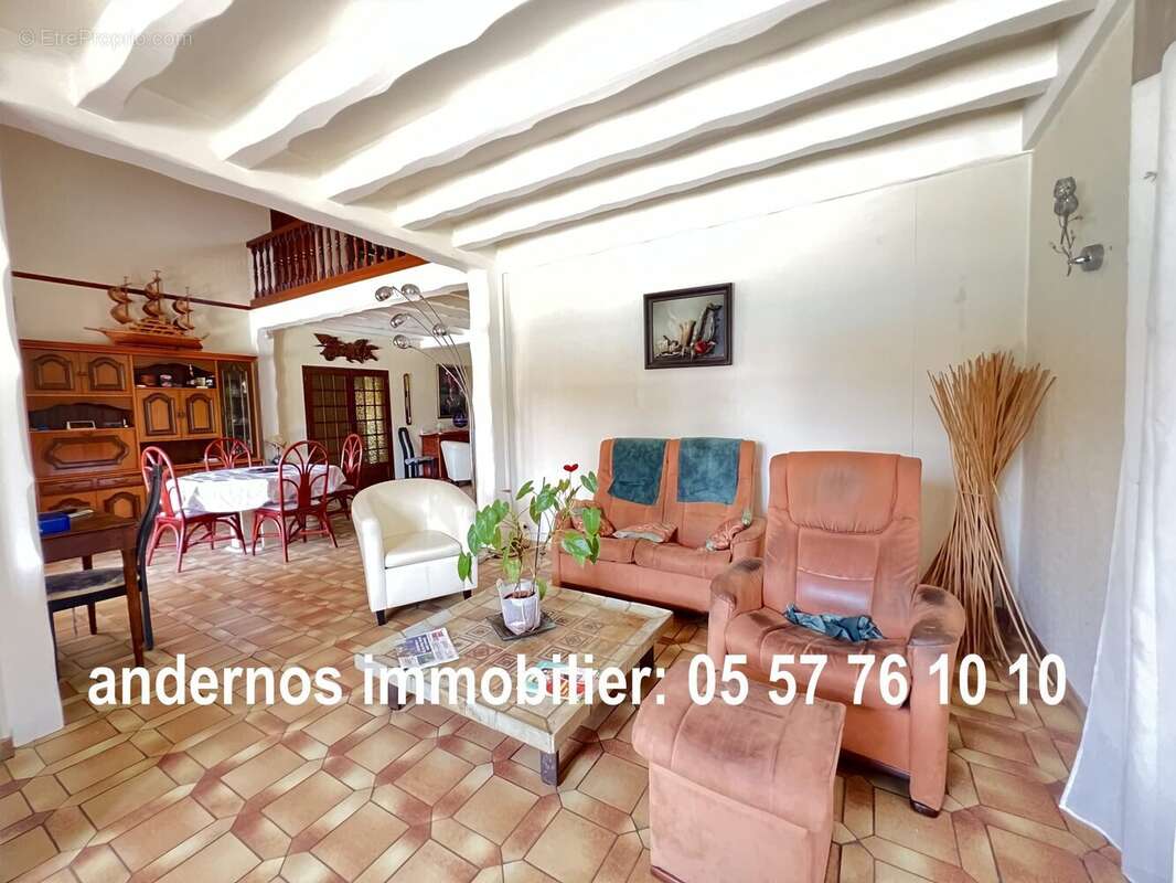 Maison à ARES