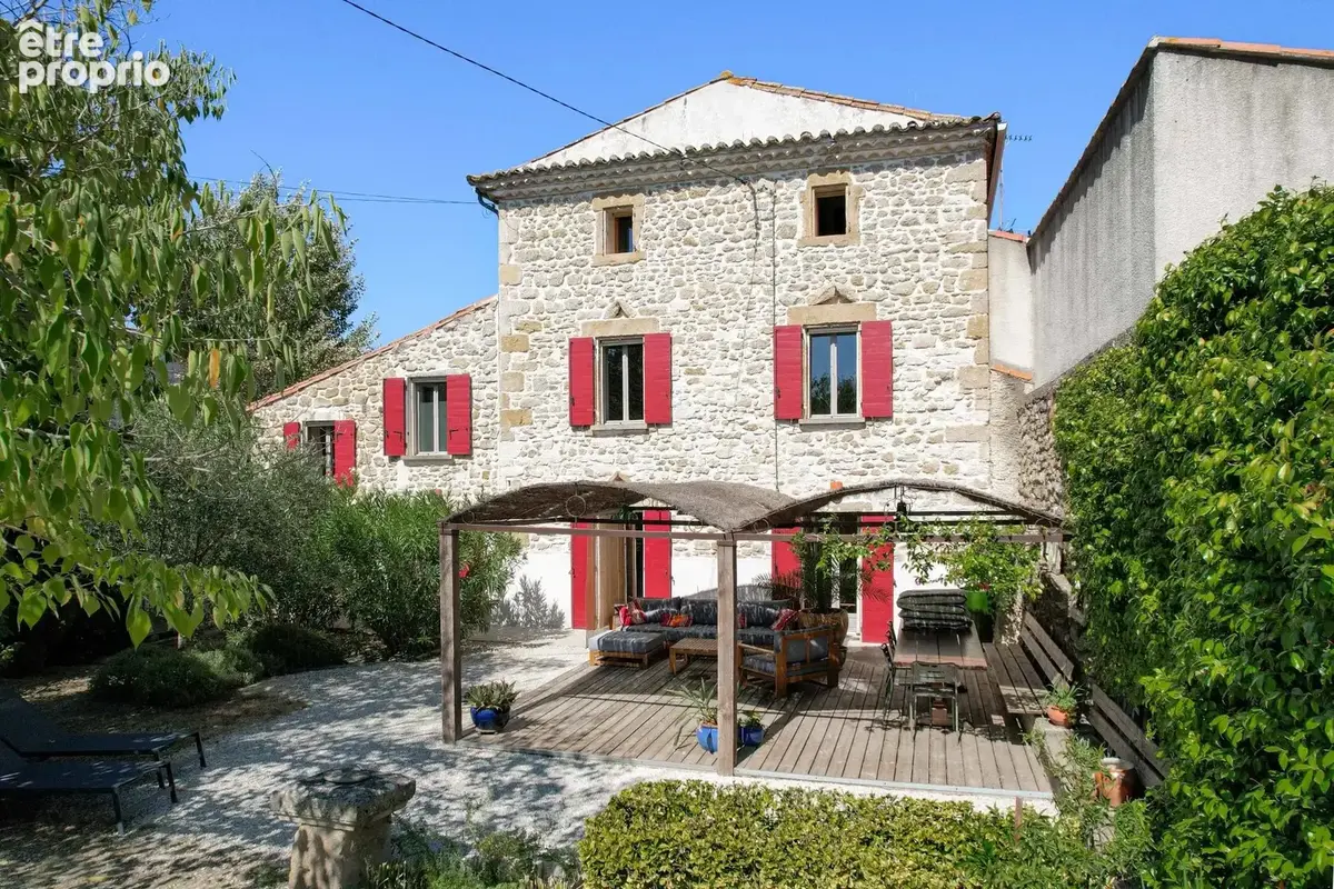 Superbe propriété de village avec jardin et piscine à 17 kms d’Uzès - photo 10