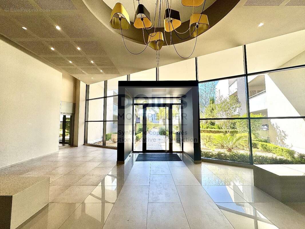 Appartement à LATTES