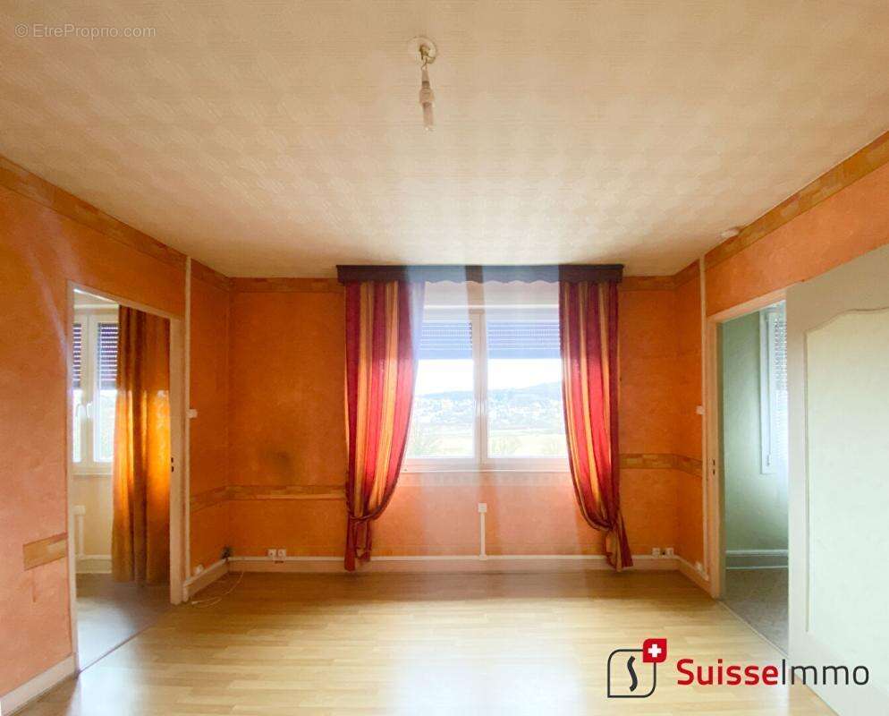 Appartement  4 pièces 64.90 m2 - photo 2