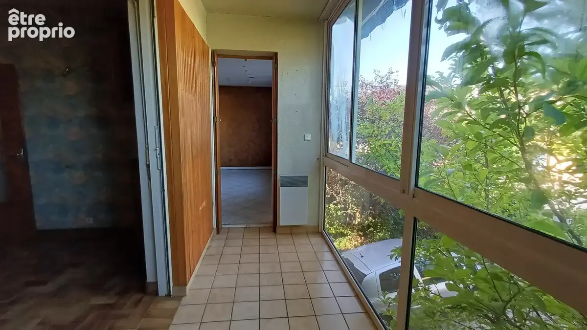 Cébazat   maison familiale 5 pièces   4 chambres   terrain 615 m2   beau potentiel - photo 9