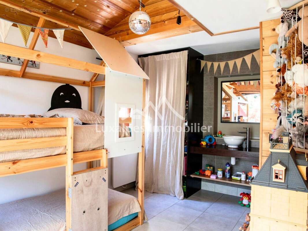 Appartement 93 m² à Bonneville  - photo 7