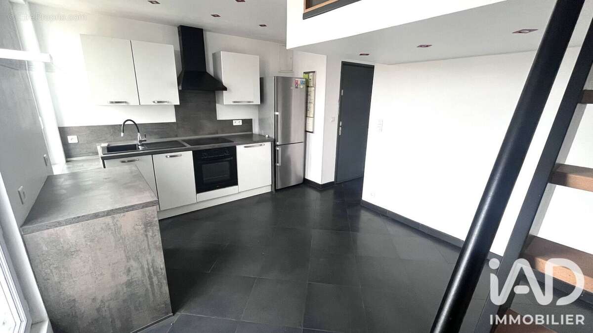 Appartement 30 m² à Villeneuve-Saint-Georges  - photo 2