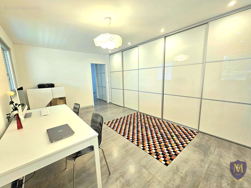 Attenschwiller au calme villa d'exception aux prestations haut de gamme de 260 m2 avec piscine - photo 16