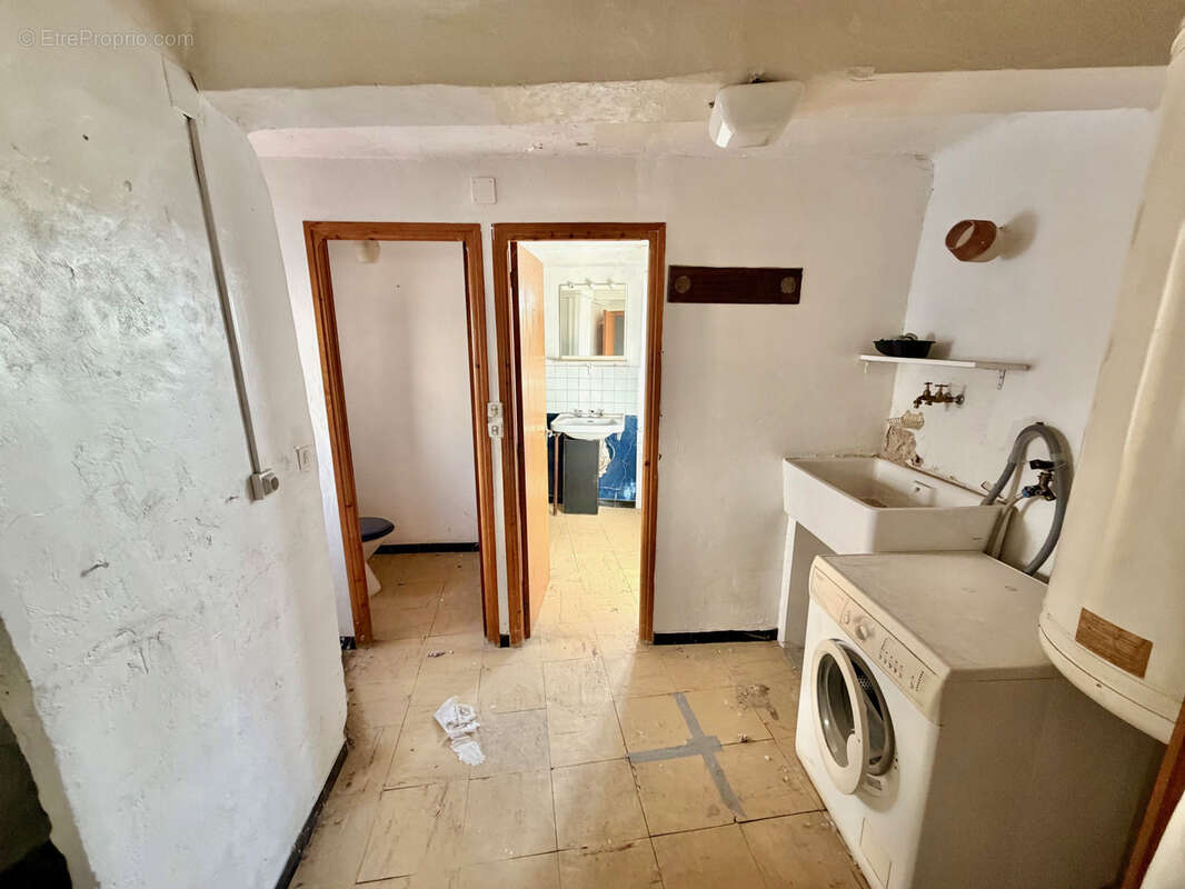 Maison à BAGNOLS-EN-FORET