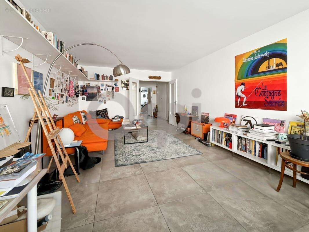 Appartement à PARIS-20E