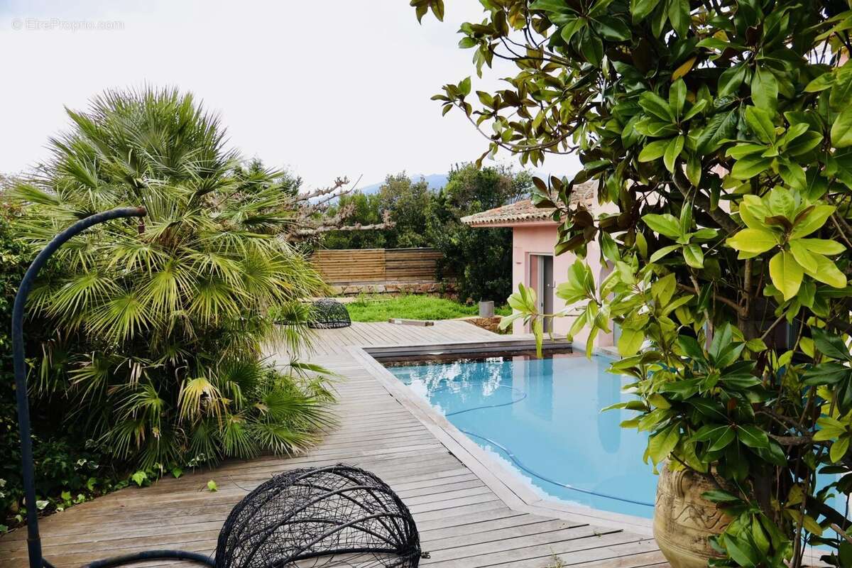 Maison à PORTO-VECCHIO