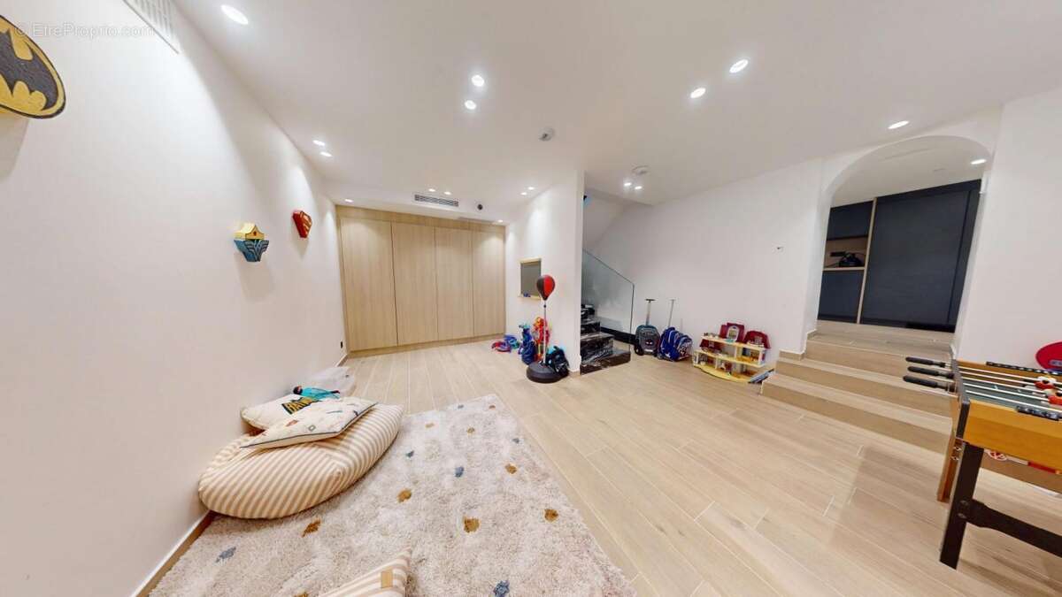 Maison à SAINT-MAUR-DES-FOSSES