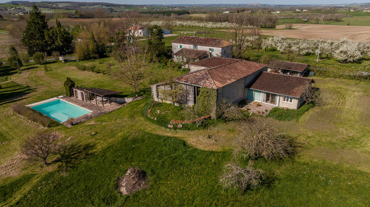 Maison à VILLENEUVE-SUR-LOT