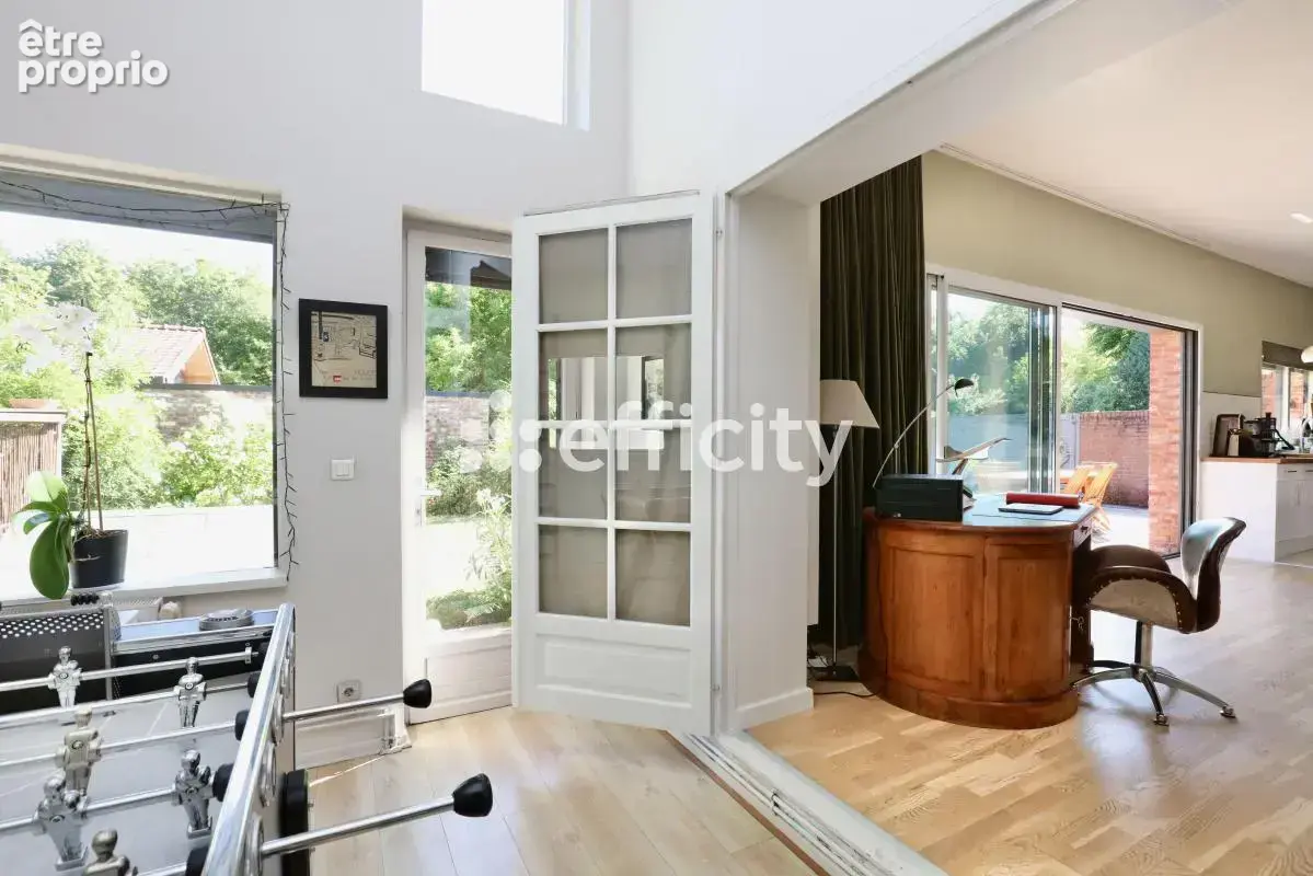 Maison 227 m² à Marcq-En-Baroeul  - photo 4