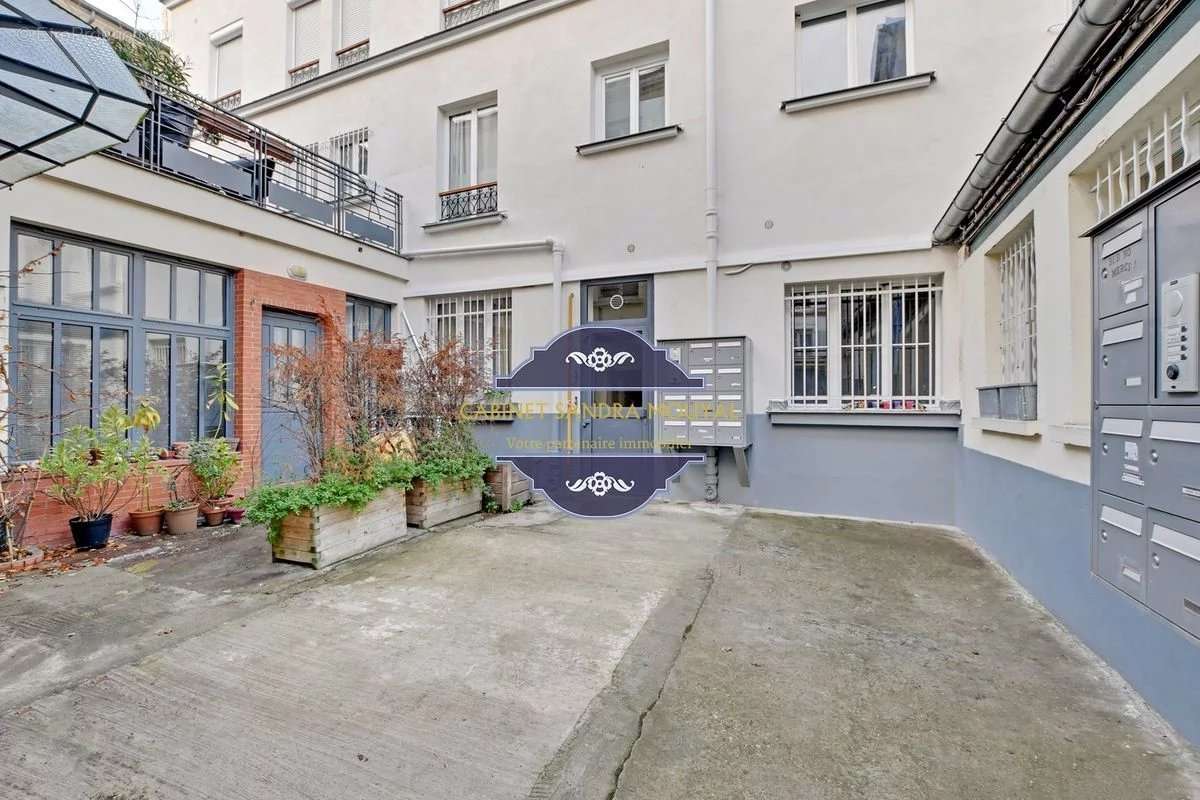 Appartement à PARIS-11E